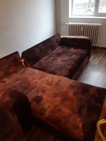 Intersectia Soseaua Antiaeriana cu Alexandria, inchiriez apartament .